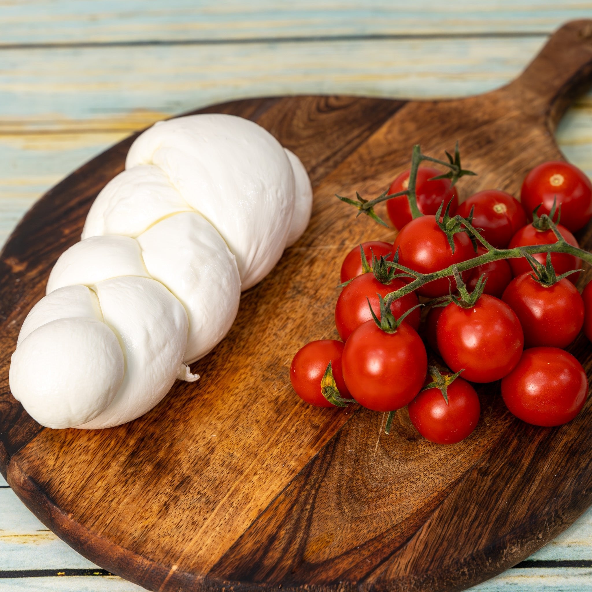 Treccia di Mozzarella di Bufala - Fattoria della bonifica